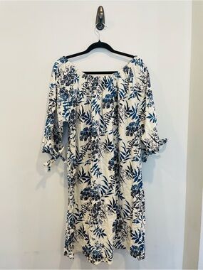 Valentina Naldi Blue and White Floral linen Midi Dress